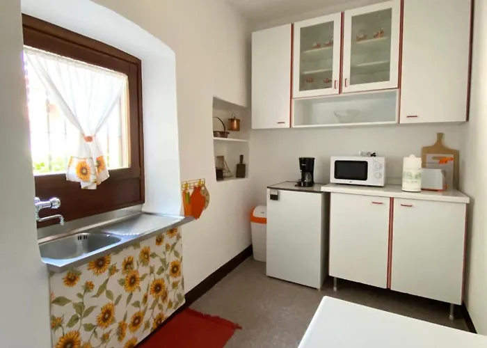 Casa Ermy Apartment Vercana